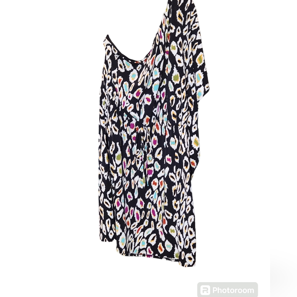 One shoulder dress